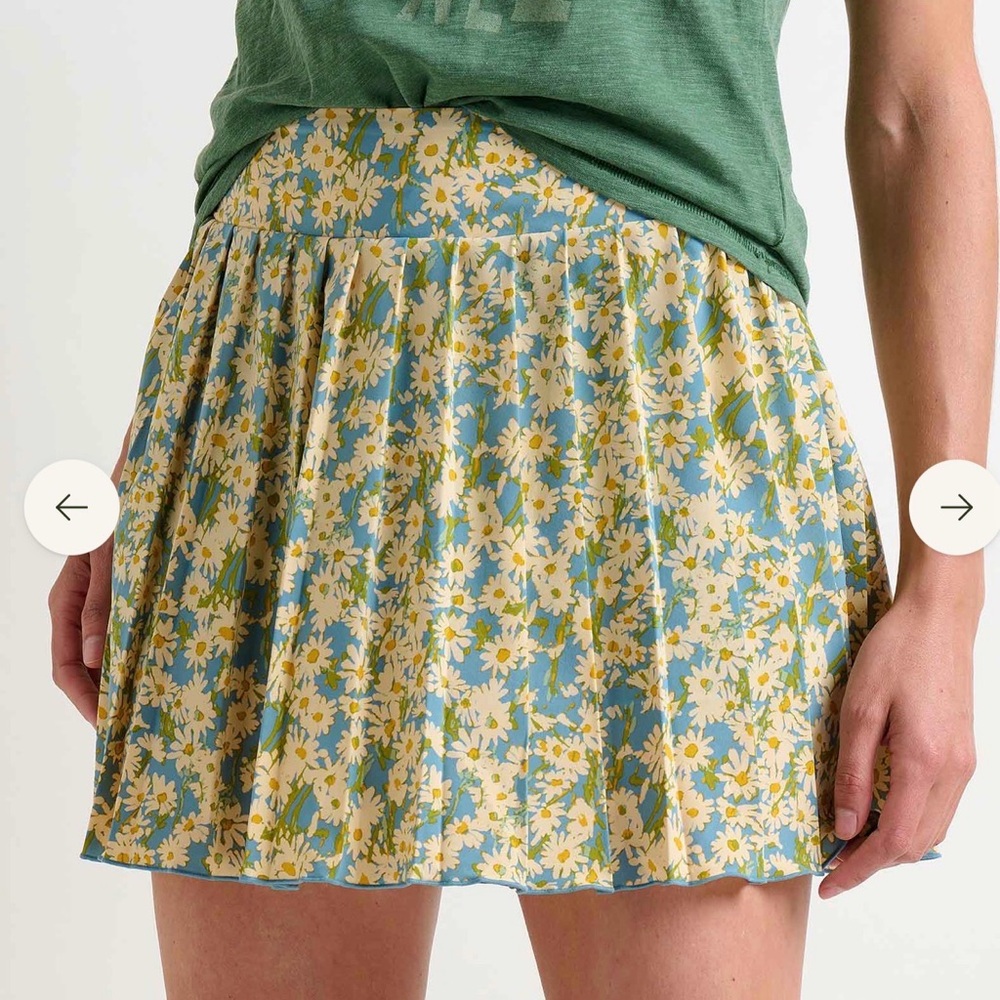 SOLd****Toad&Co Blue and Yellow Floral Skater Skirt